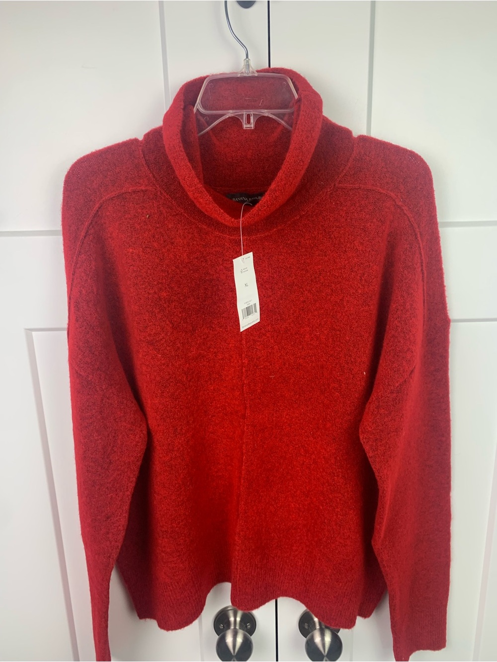 Banana Republic XL Red Merino Wool Cowl Neck Pullover Sweater Cozy Holiday Soft